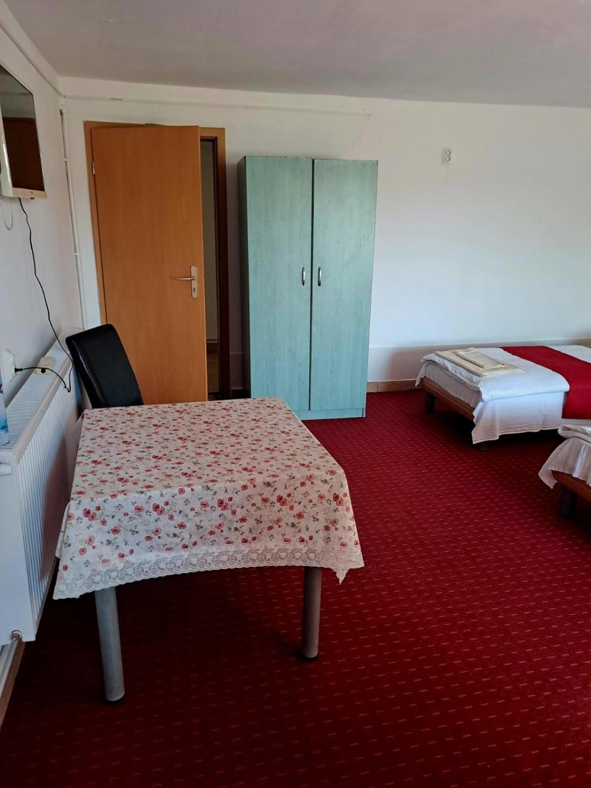 Hotel Mya Bistriţa Zimmer foto
